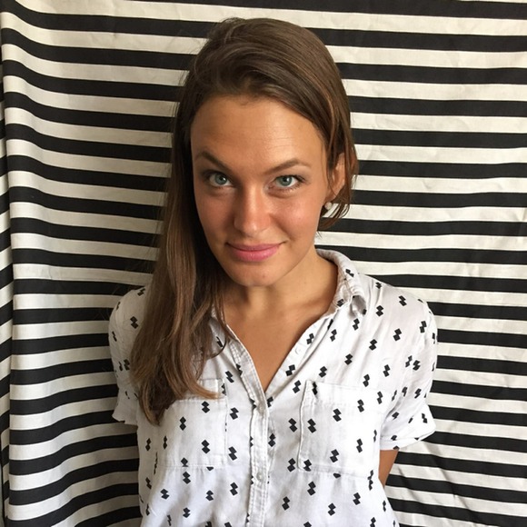 Meet your Posher, Sarah - Picture 1 of 1
